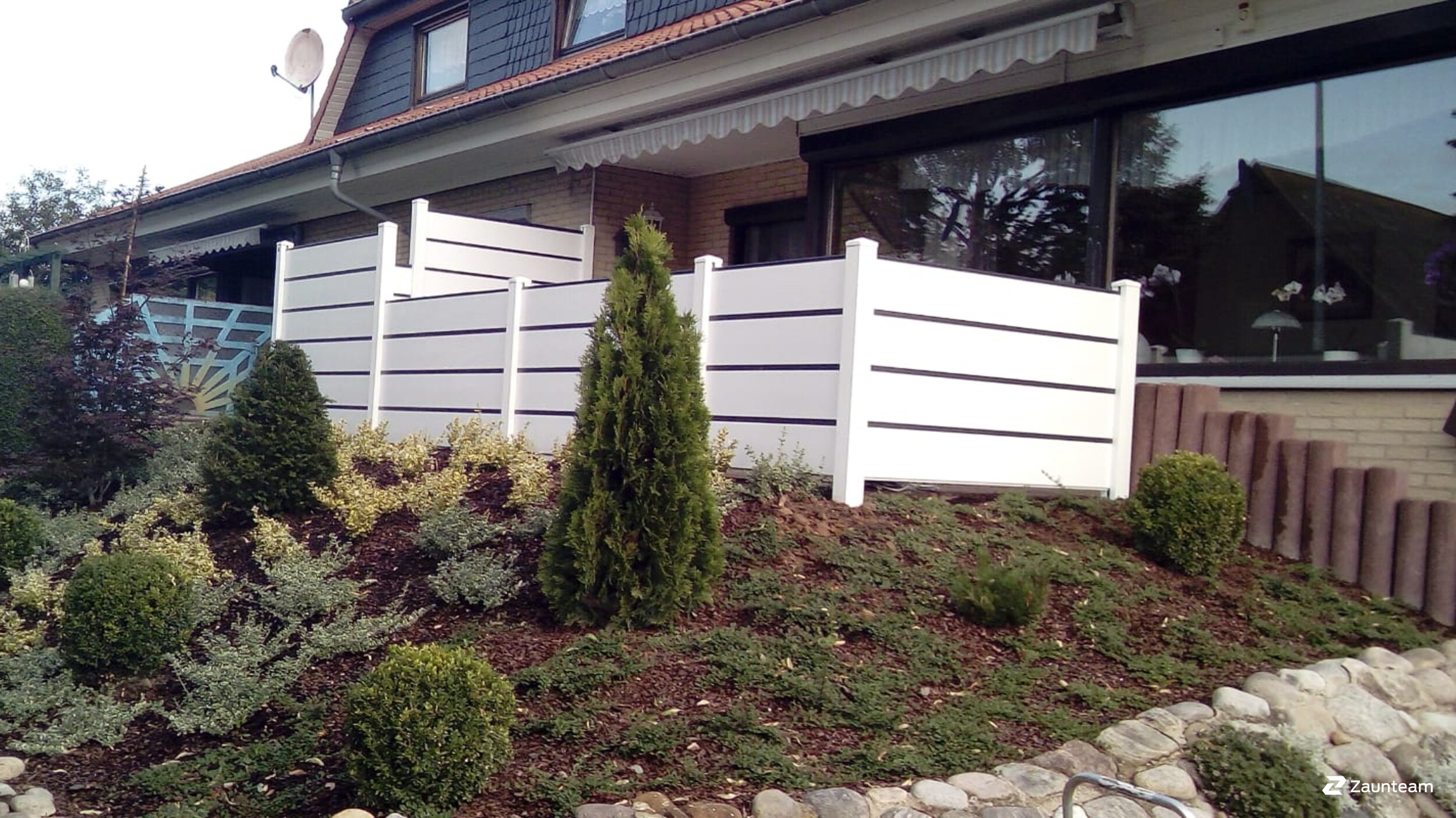 Aluminium Sichtschutz aus dem 2021 in 31832 Springe Deutschland von Zaunteam Weser-Leine.