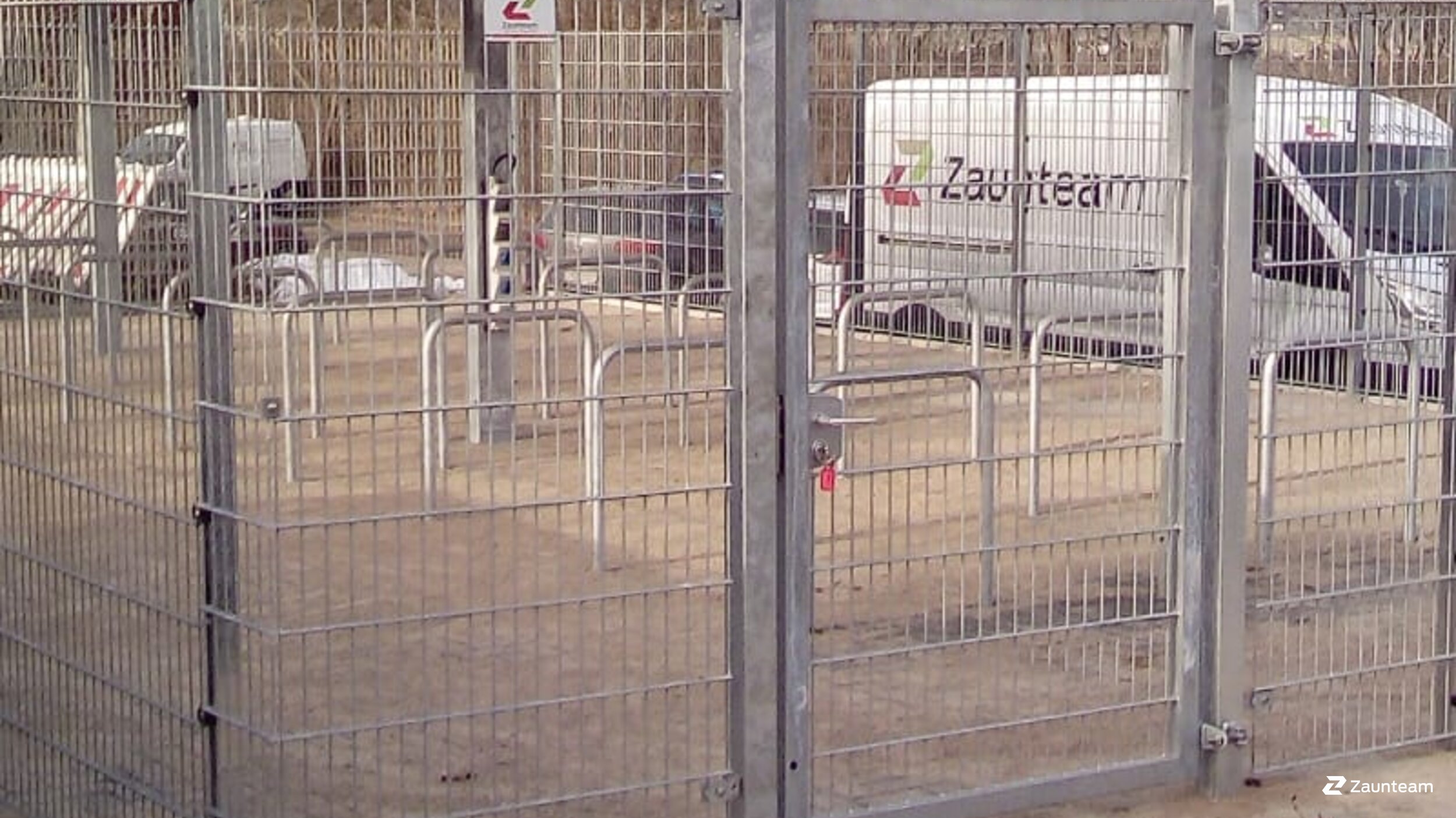 Doppelstabmattenzaun aus dem 2021 in 31832 Springe Deutschland von Zaunteam Weser-Leine.