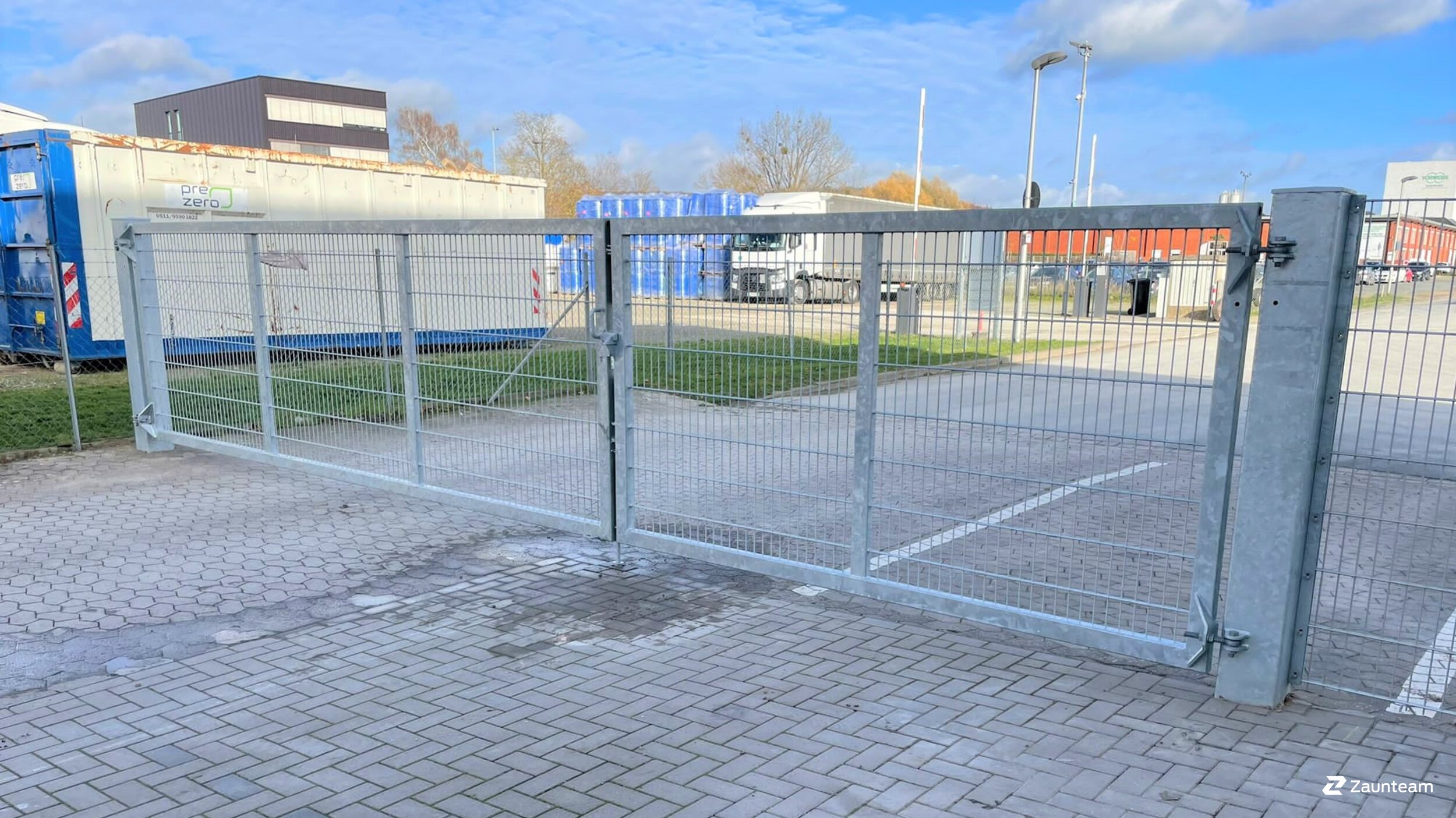 Doppelstabmattenzaun aus dem 2022 in 31789 Hameln Deutschland von Zaunteam Weser-Leine.