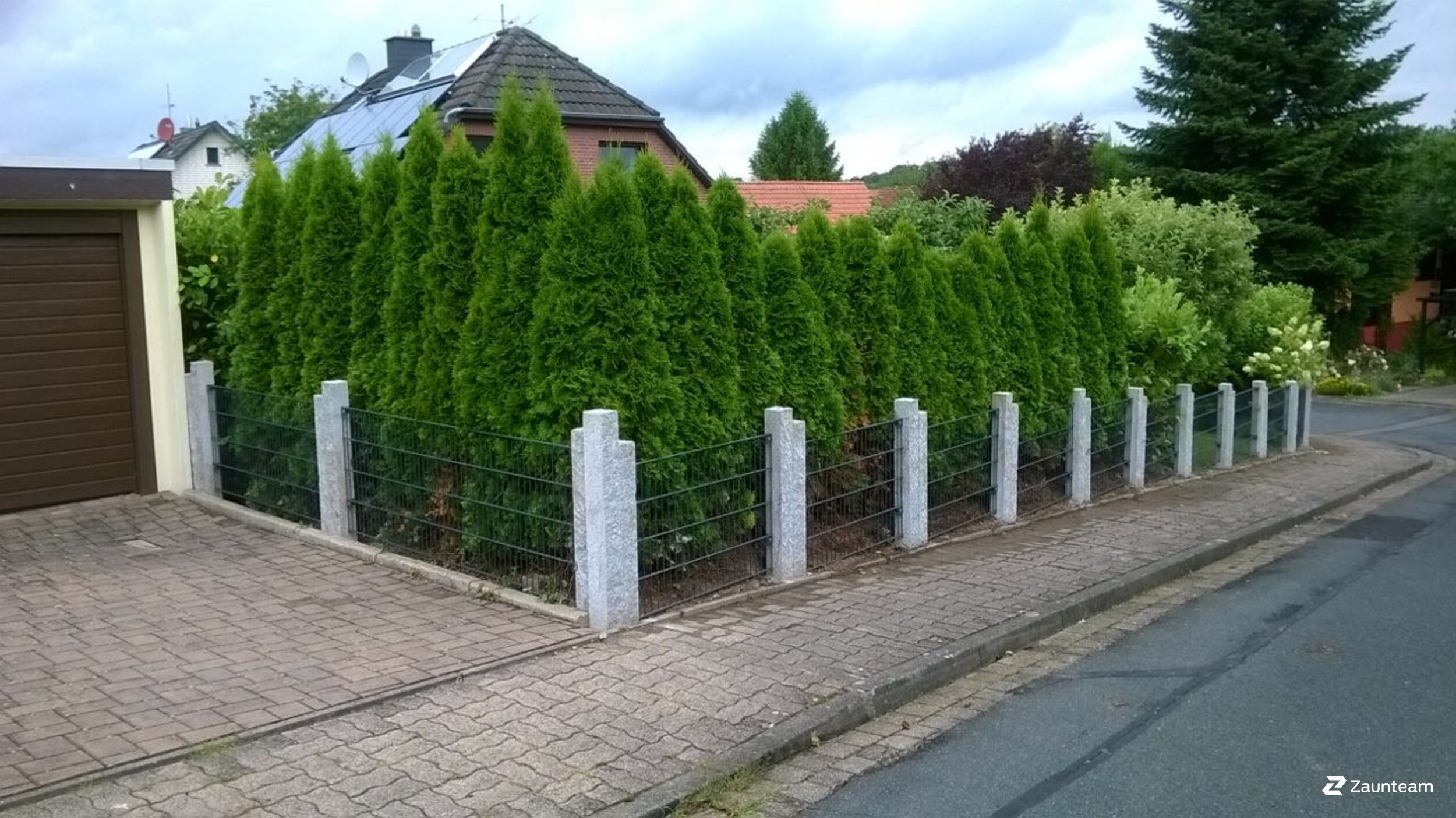 Doppelstabmattenzaun aus dem 2017 in 31188 Holle Deutschland von Zaunteam Weser-Leine.