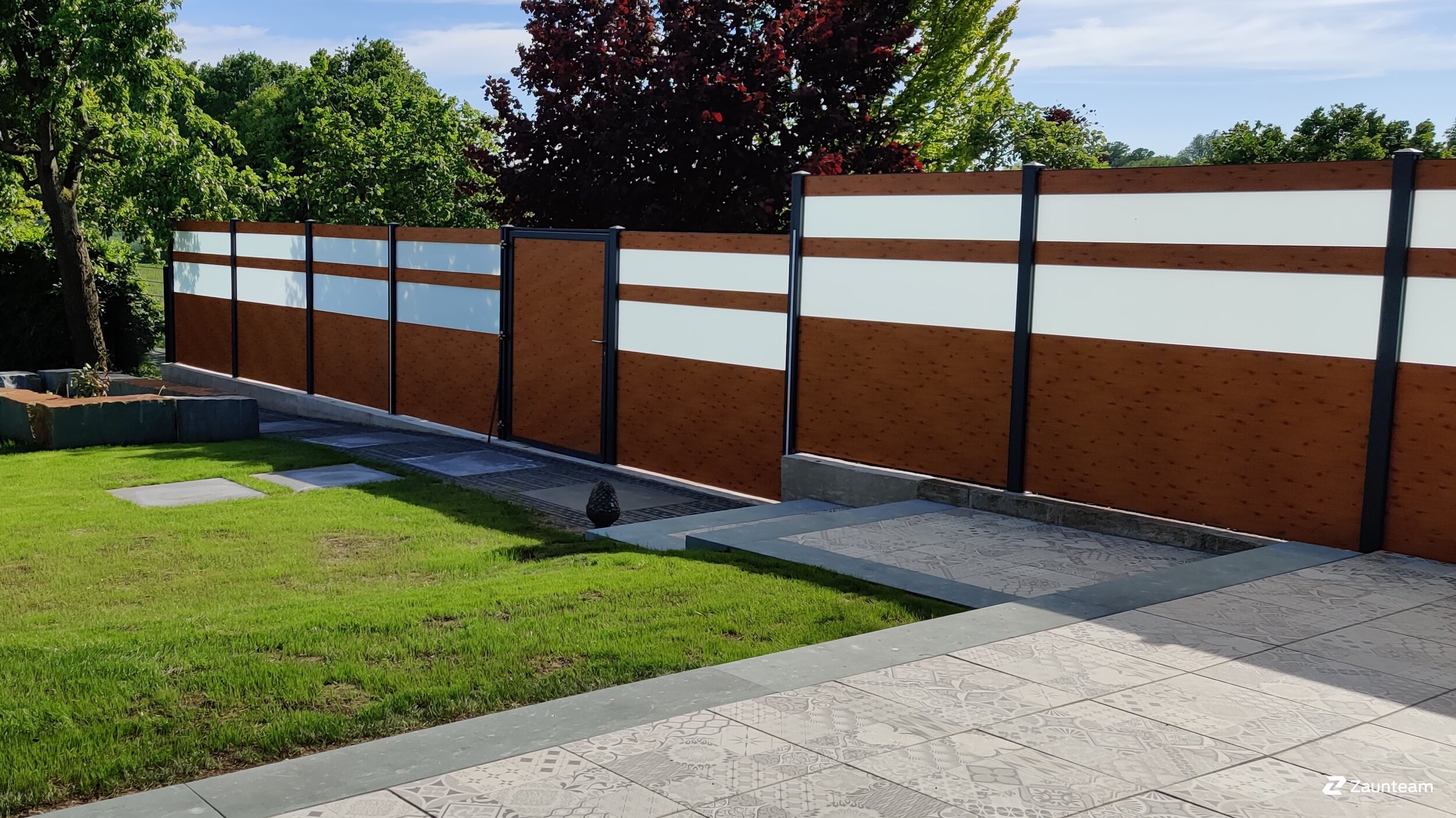 Aluminium Sichtschutz aus dem 2020 in 59510 Lippetal Deutschland von Franchise AG.