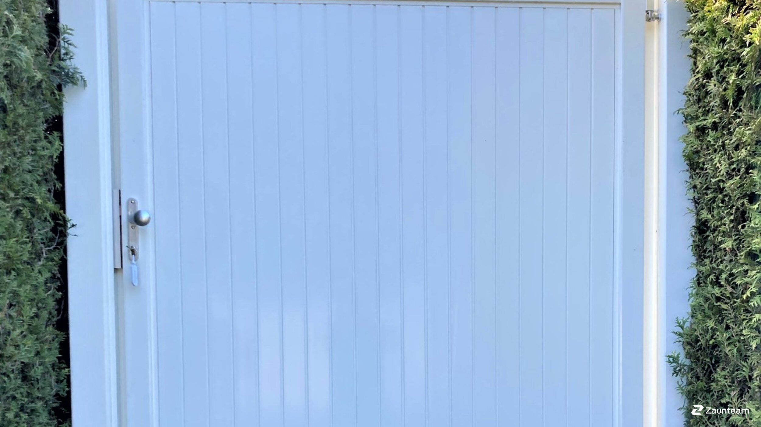 Aluminium Sichtschutz aus dem 2021 in 33699 Bielefeld Deutschland von Franchise AG.