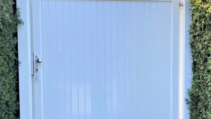 Aluminium Sichtschutz aus dem 2021 in 33699 Bielefeld Deutschland von Franchise AG.