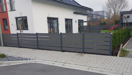 Aluzaun aus dem 2017 in 33178 Borchen Deutschland von Zaunteam Paderborn.