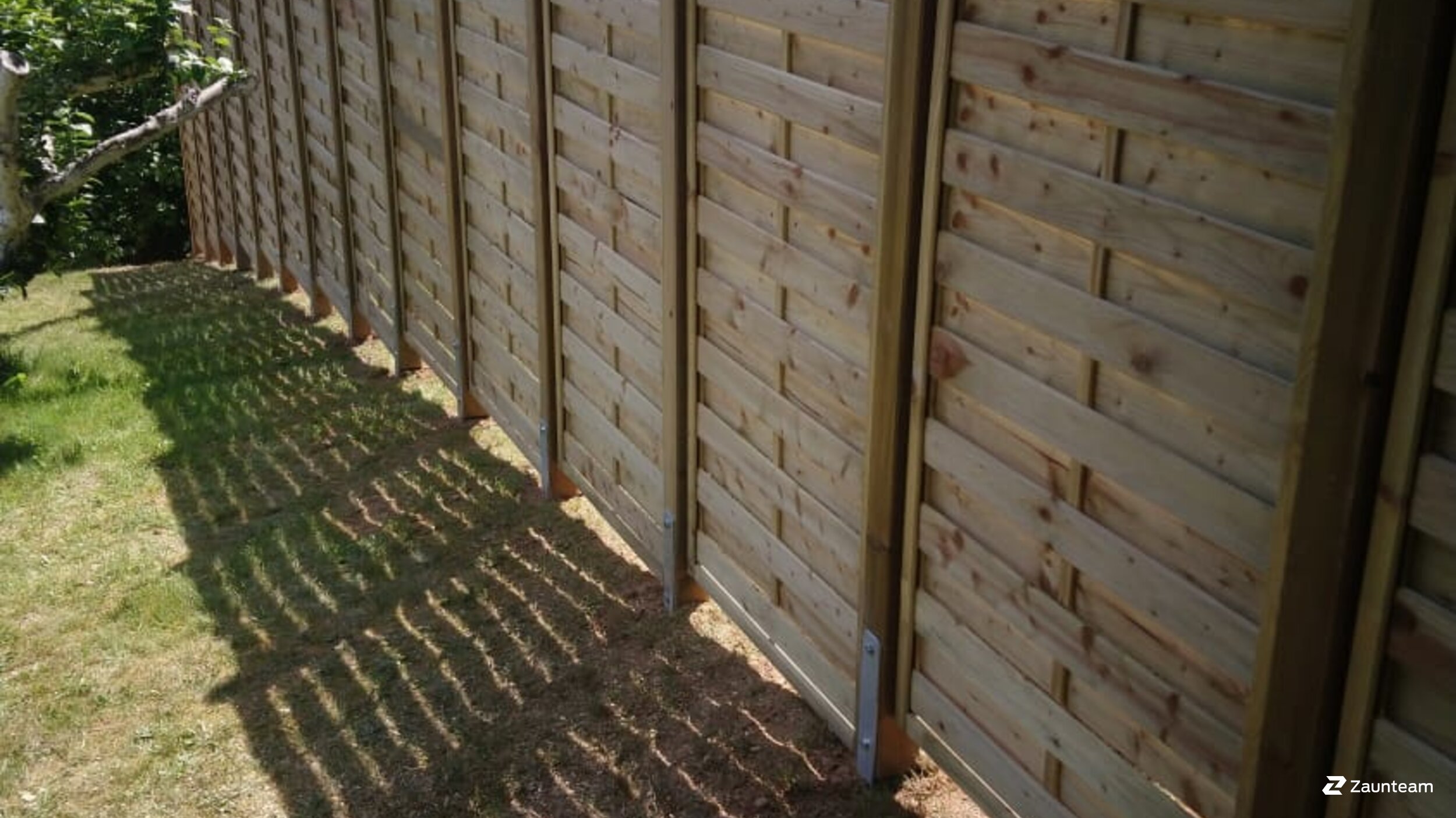 Protection brise-vue en bois de 2020 à 57072 Siegen Allemagne de Zaunteam Südwestfalen.