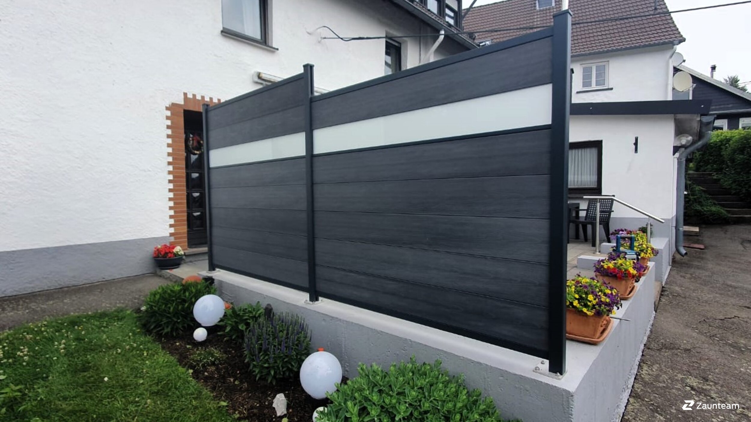 Kunststoff Sichtschutz aus dem 2021 in 57462 Olpe Deutschland von Zaunteam Südwestfalen.