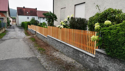 Clôture en lattes de 2019 à 97717 Euerdorf Allemagne de Zaunteam Main-Rhön.