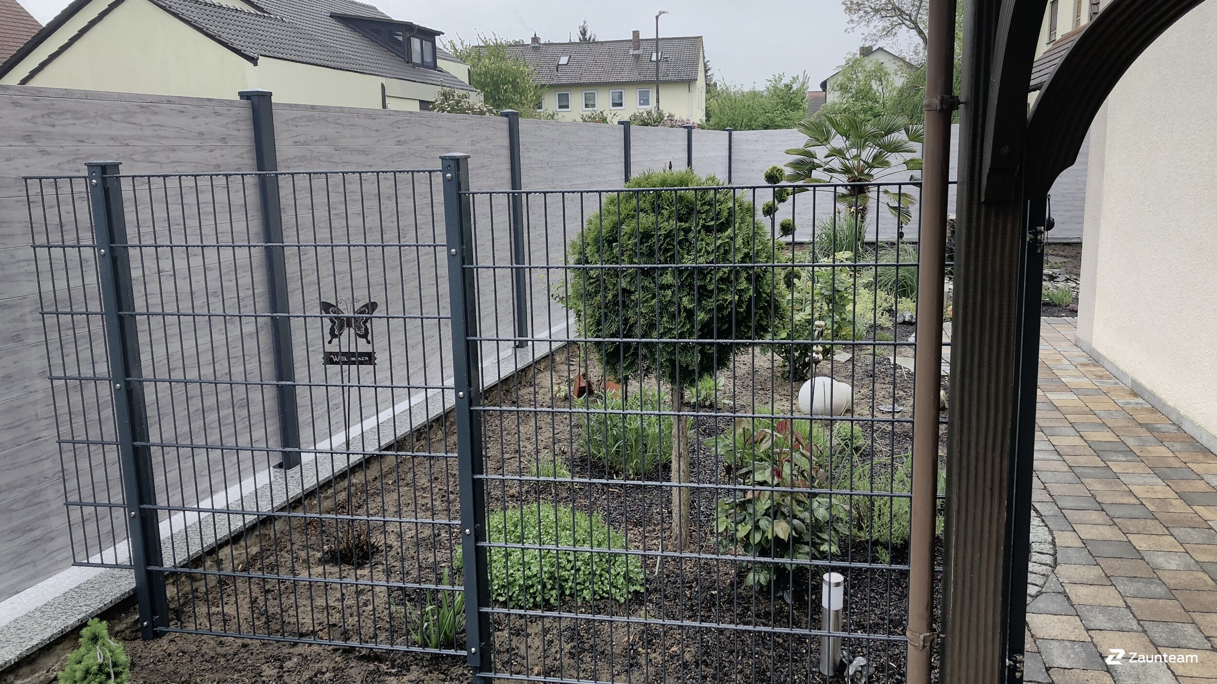 Doppelstabmattenzaun aus dem 2019 in 97717 Euerdorf Deutschland von Zaunteam Main-Rhön.