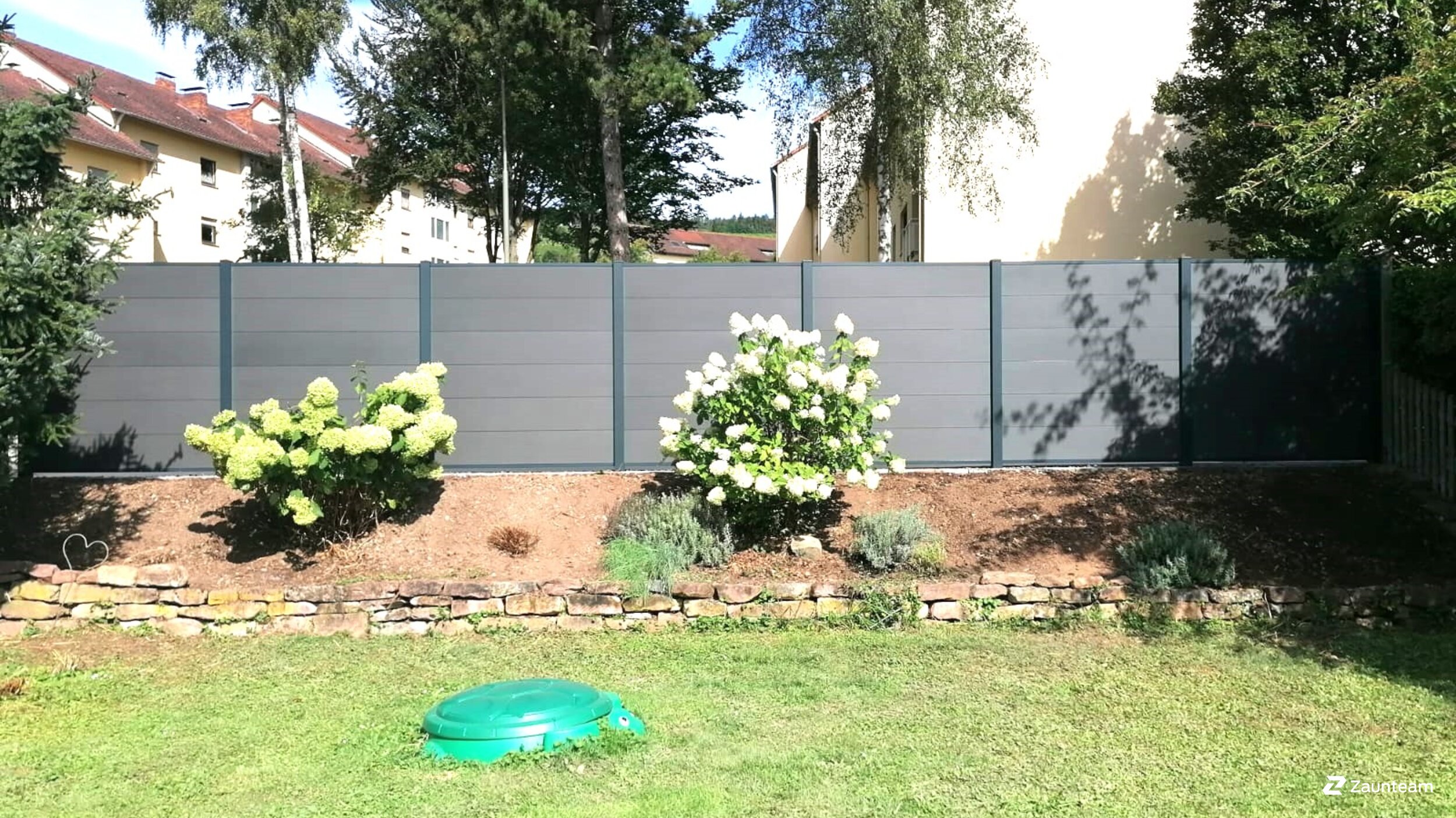 Pare-vue en WPC de 2024 à 97762 Hammelburg Allemagne de Zaunteam Main-Rhön.