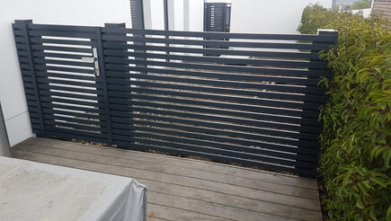 Aluminium Sichtschutz aus dem 2023 in 53773 Hennef Deutschland von Zaunteam Rhein-Sieg.