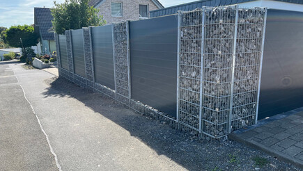 Aluminium Sichtschutz aus dem 2023 in 53819 Neunkirchen-Seelscheid Deutschland von Zaunteam Rhein-Sieg.