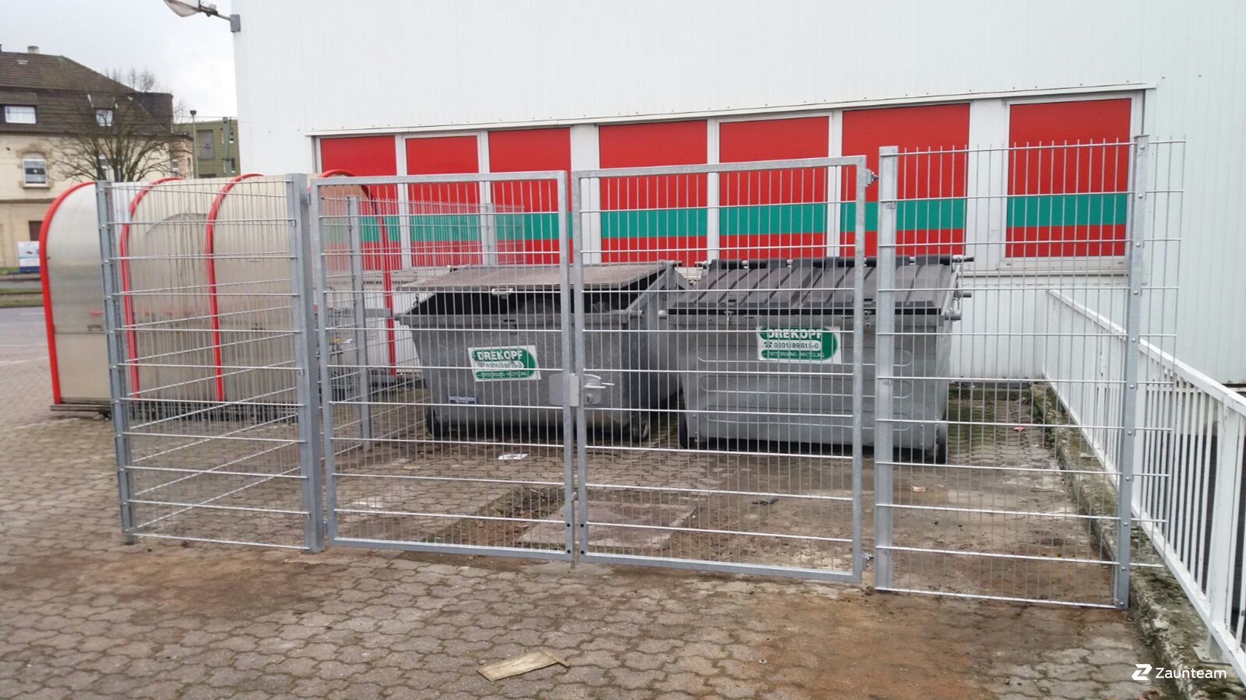 Clôture en panneau double fil de 2016 à 47005 Duisburg Allemagne de Zaunteam Hohe Mark.