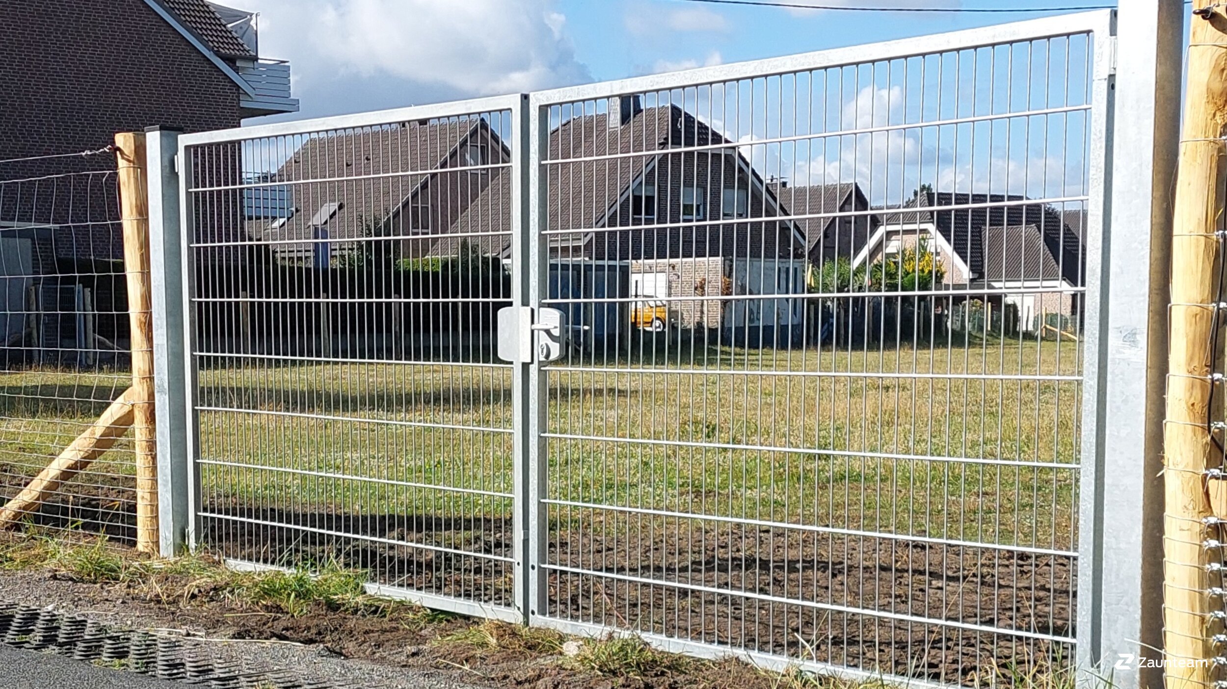Doppelstabmattenzaun aus dem 2022 in 46539 Dinslaken Deutschland von Zaunteam Hohe Mark.