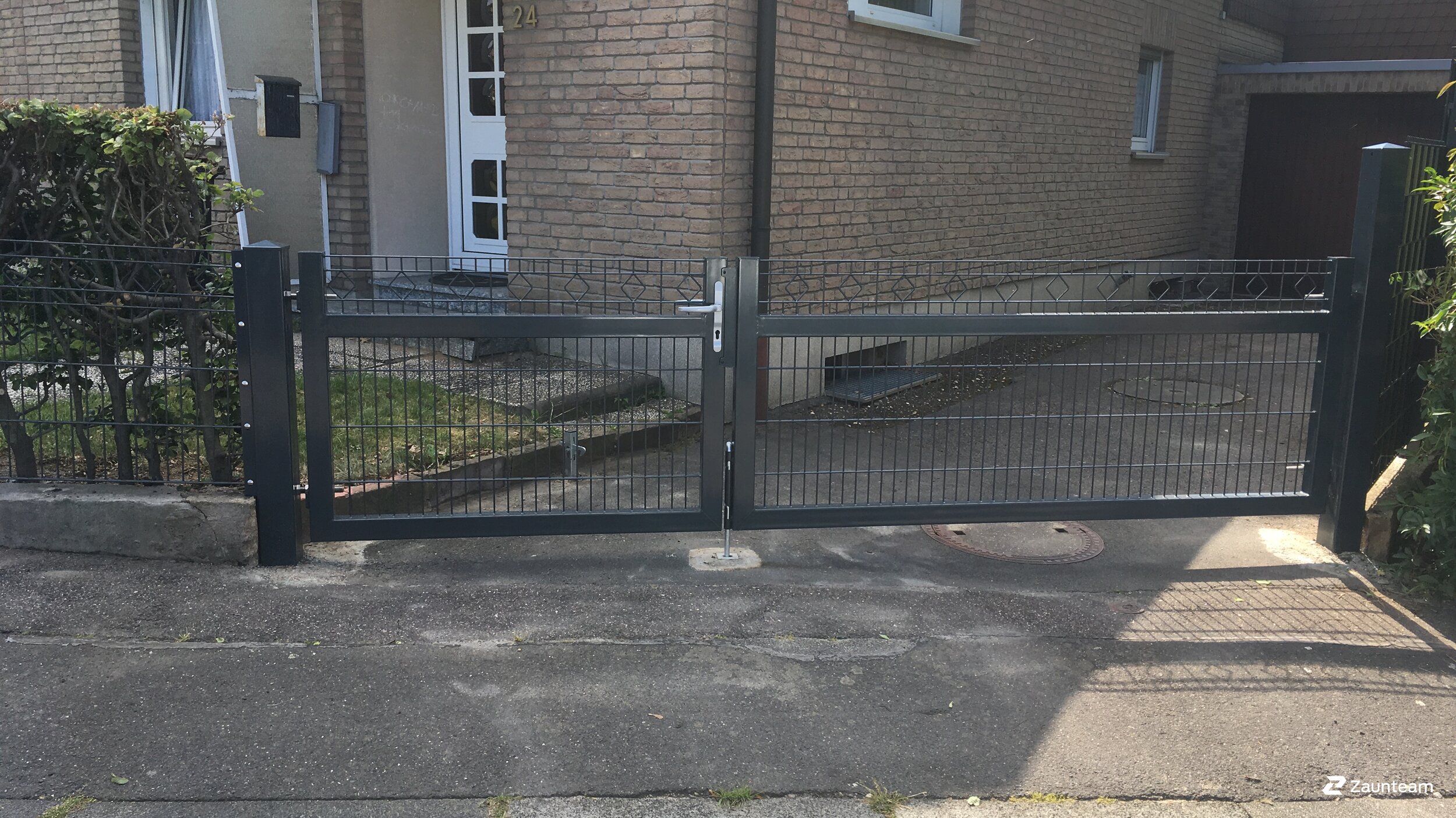 Deko-Doppelstabmattenzaun aus dem 2018 in 50129 Bergheim Deutschland von Franchise AG.