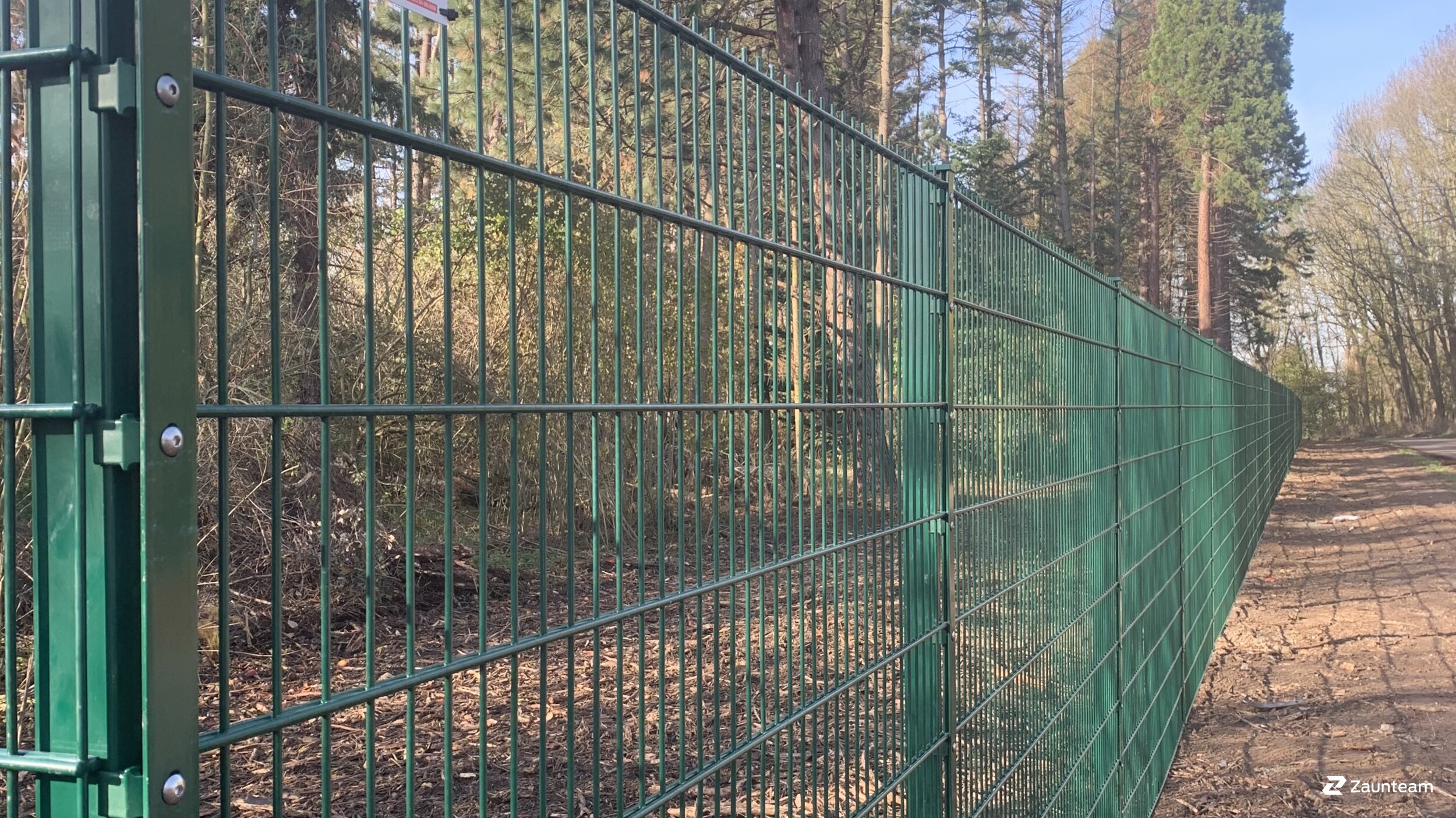 Doppelstabmattenzaun aus dem 2020 in 50259 Pulheim Deutschland von Franchise AG.