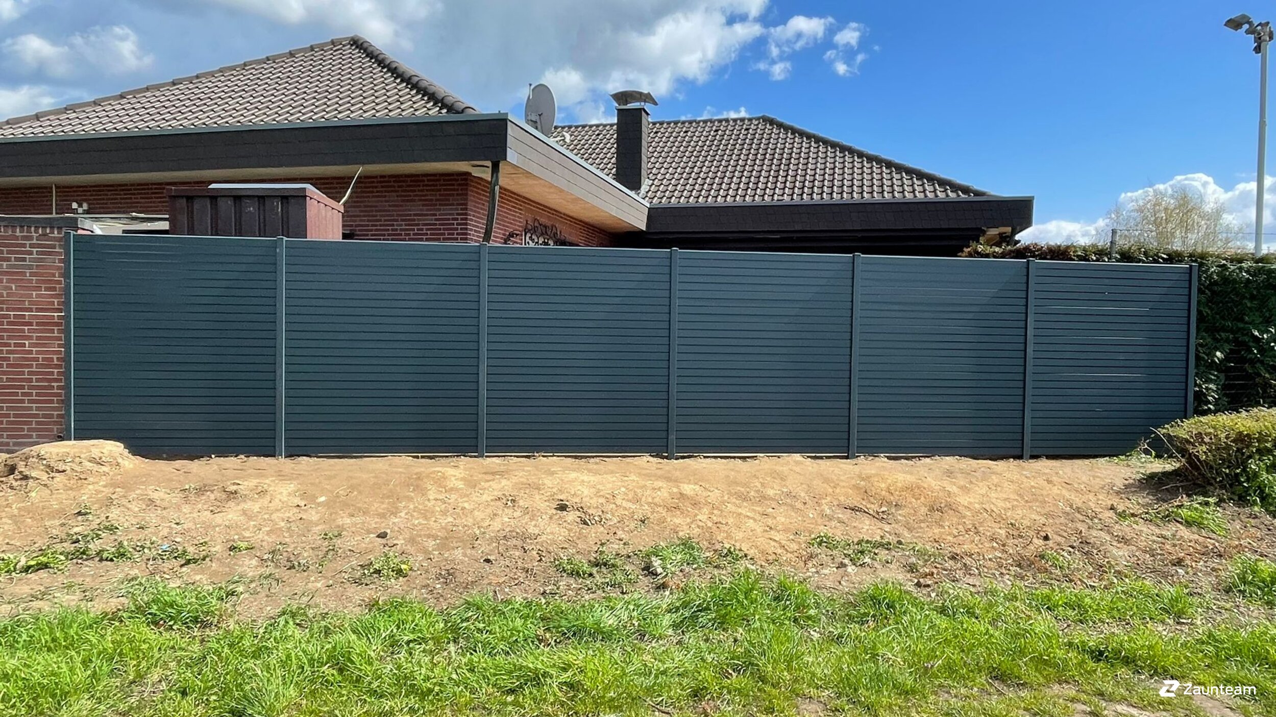 Aluminium Sichtschutz aus dem 2023 in 50126 Bergheim Deutschland von Franchise AG.