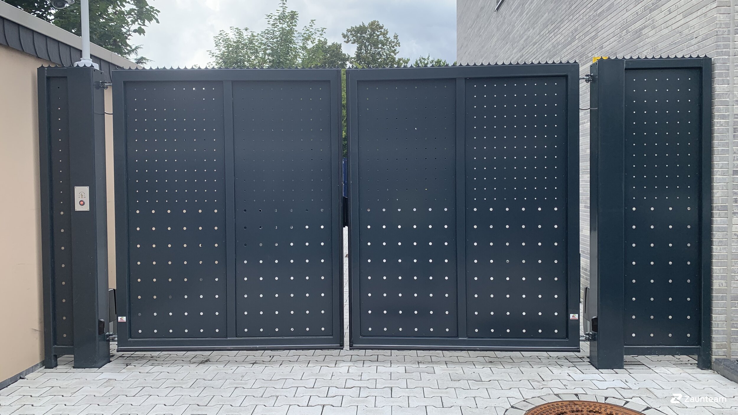 Clôture en aluminium de 2023 à 41812 Erkelenz Allemagne de Franchise AG.