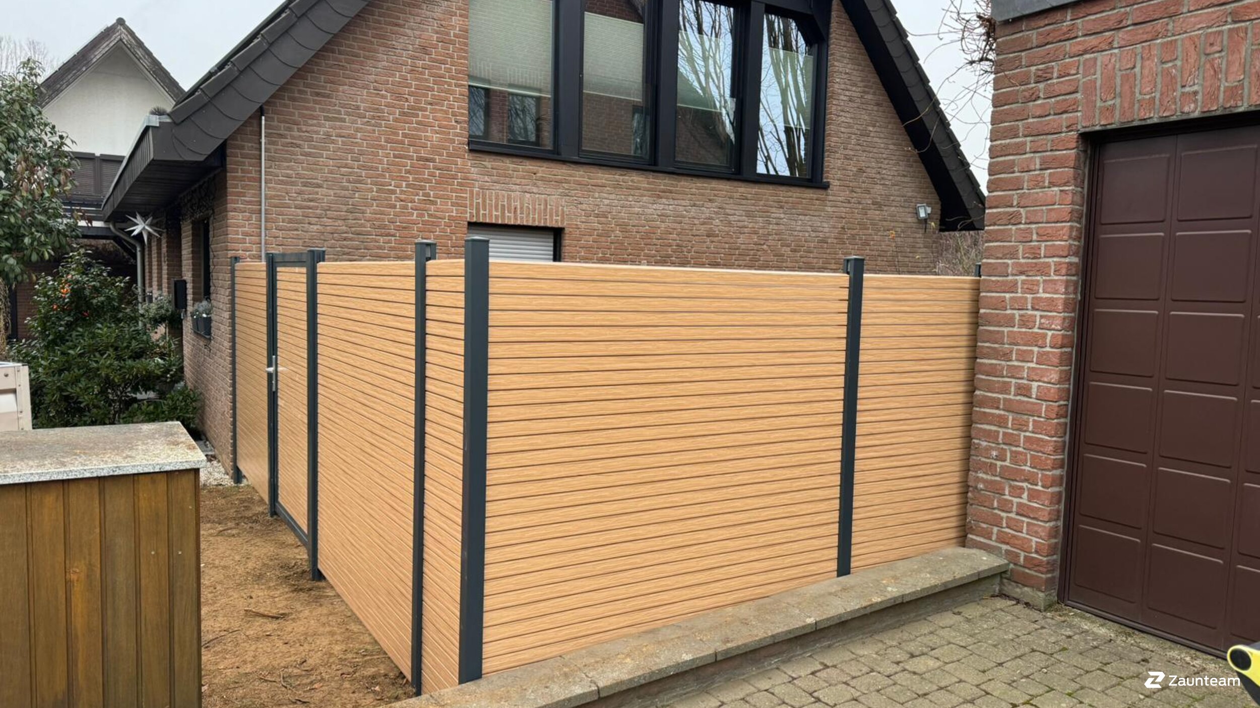 Aluminium Sichtschutz aus dem 2024 in 50181 Bedburg Deutschland von Franchise AG.