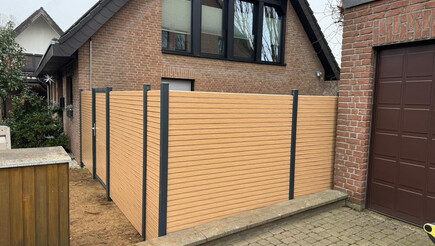 Aluminium Sichtschutz aus dem 2024 in 50181 Bedburg Deutschland von Franchise AG.