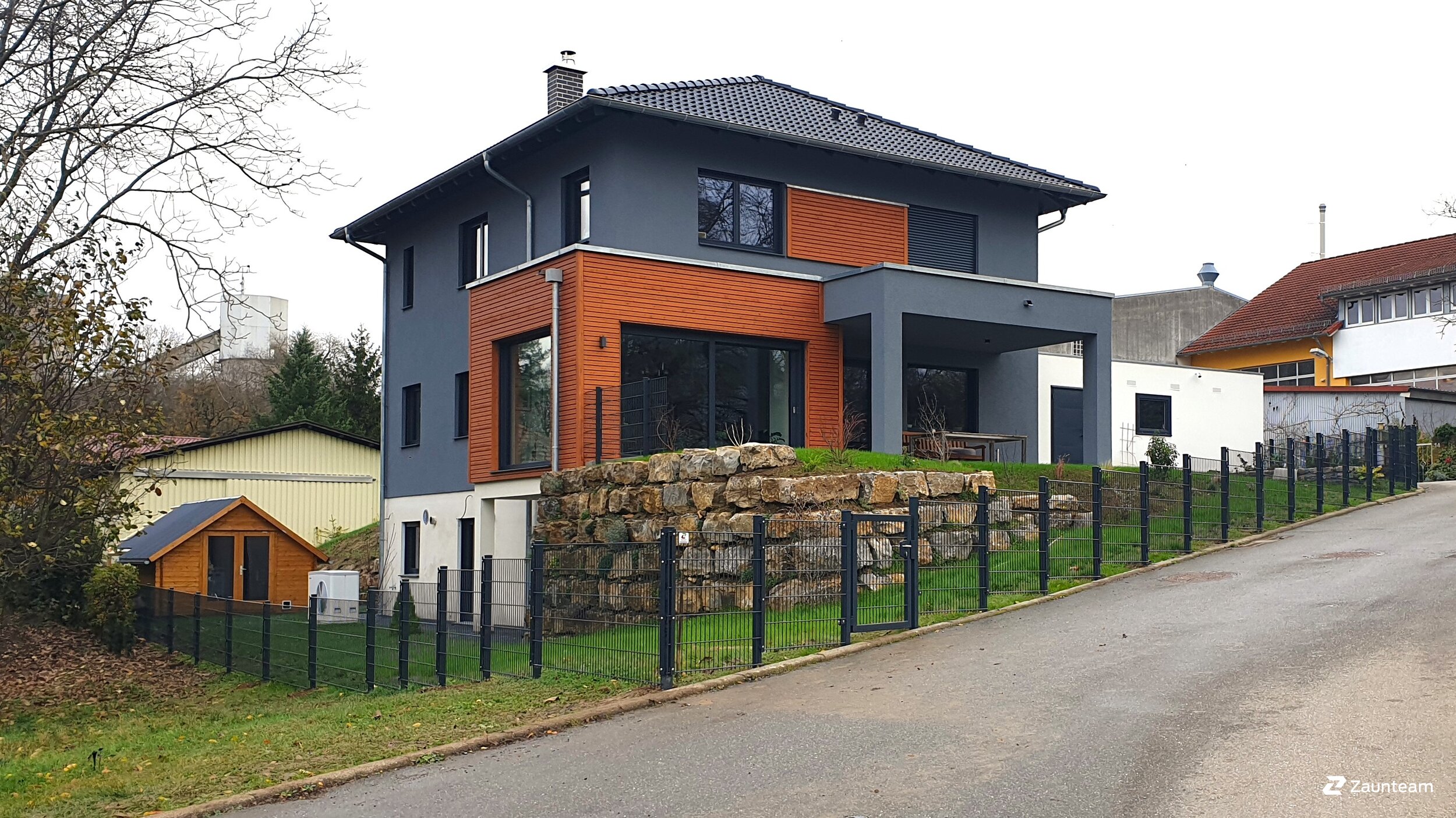 Clôture en panneau double fil de 2022 à 75045 Walzbachtal Allemagne de Zaunteam Schwetzingen-Bruchsal.