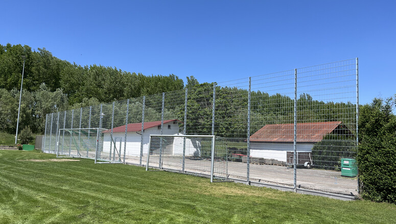 Ballfangzaun aus dem 2025 in 68794 Oberhausen-Rheinhausen Deutschland von Zaunteam Schwetzingen-Bruchsal.