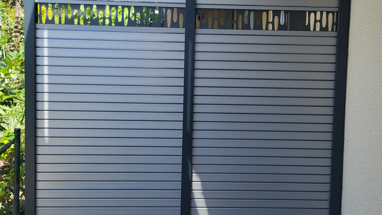 Protection brise-vue en aluminium de 2025 à 68219 Mannheim-Rheinau Allemagne de Zaunteam Schwetzingen-Bruchsal.