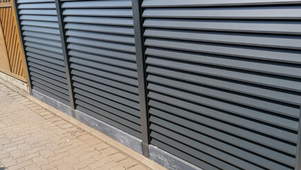 Aluminium Sichtschutz aus dem 2021 in 63820 Elsenfeld  Deutschland von Zaunteam Westfranken.