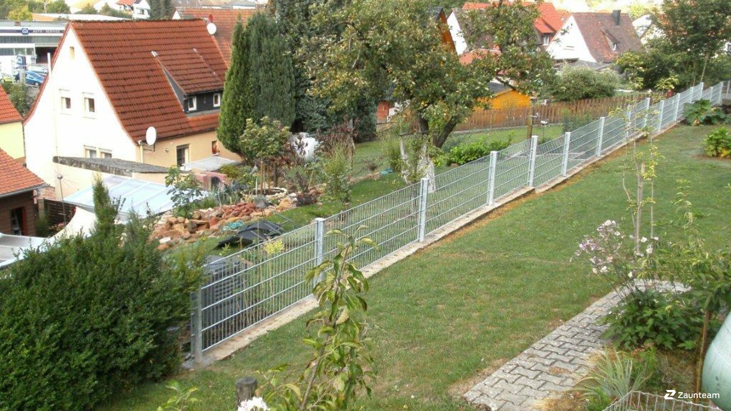 Doppelstabmattenzaun aus dem 2016 in 63853 Mömlingen Deutschland von Zaunteam Westfranken.