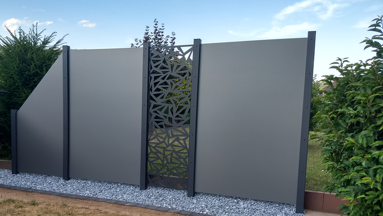 Protection brise-vue en aluminium de 2020 à 63931 Kirchzell Allemagne de Zaunteam Westfranken.