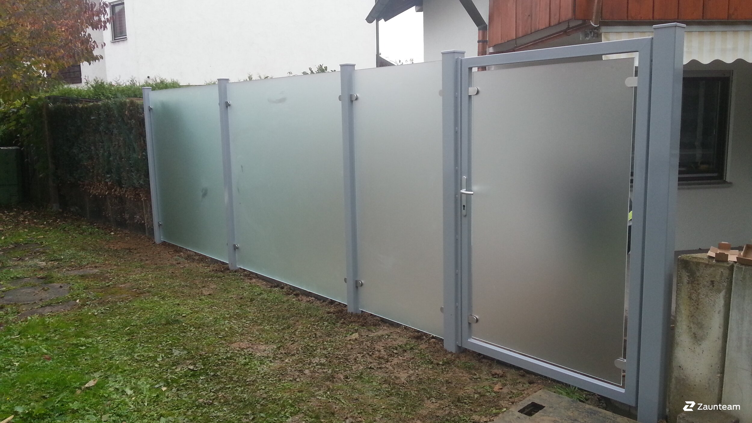 Glas Sichtschutz aus dem 2017 in 71686 RemseckHegnach Deutschland von Zaunteam Neckar-Enz.