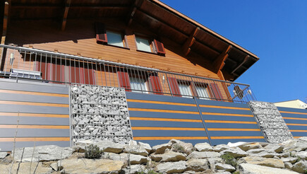 Aluminium Sichtschutz aus dem 2018 in 3939 Eggerberg Schweiz von Zaunteam Wallis / Swissclôture Valais.