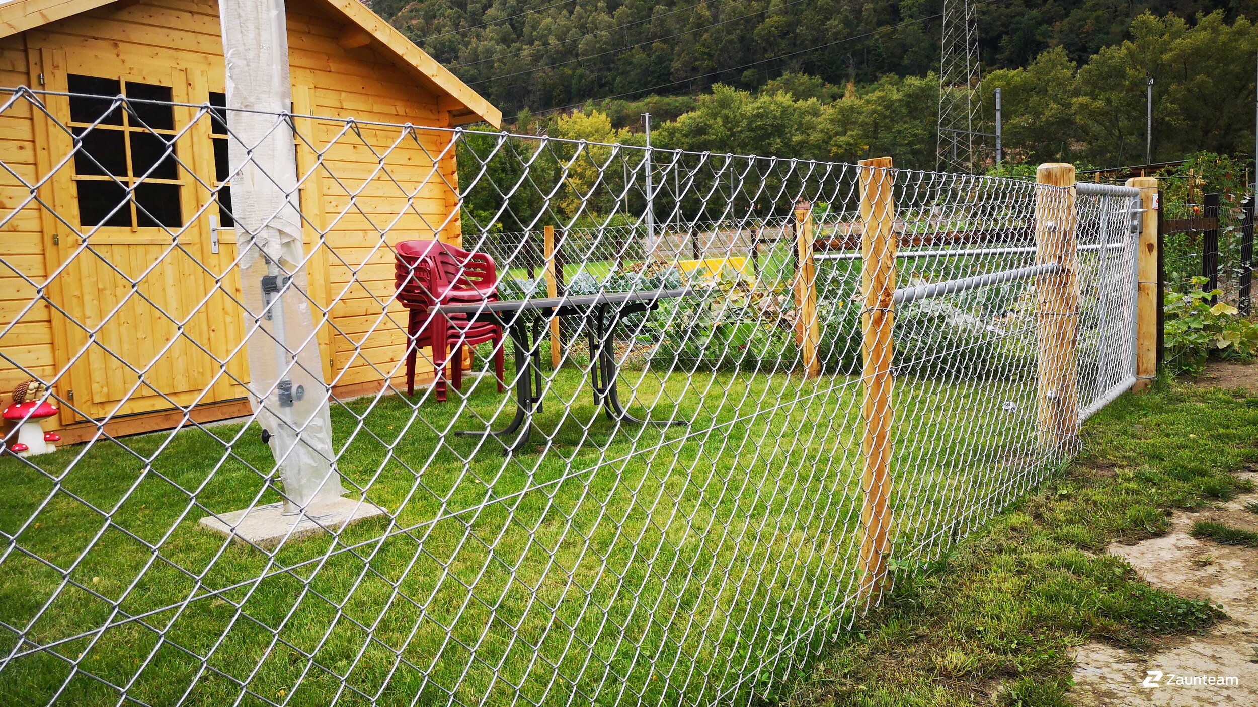 Diagonalgeflecht aus dem 2018 in 3900 Brig Schweiz von Zaunteam Wallis / Swissclôture Valais.