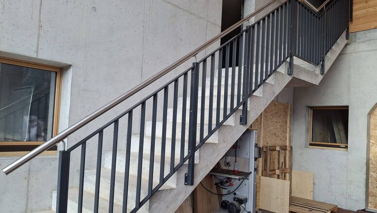 Geländer und Handläufe aus dem 2025 in 3983 Mörel Schweiz von Zaunteam Wallis / Swissclôture Valais.