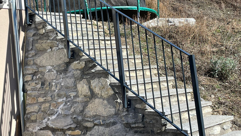 Garde-corps et main-courantes de 2026 à 3953 Leuk-Stadt Suisse de Zaunteam Wallis / Swissclôture Valais.