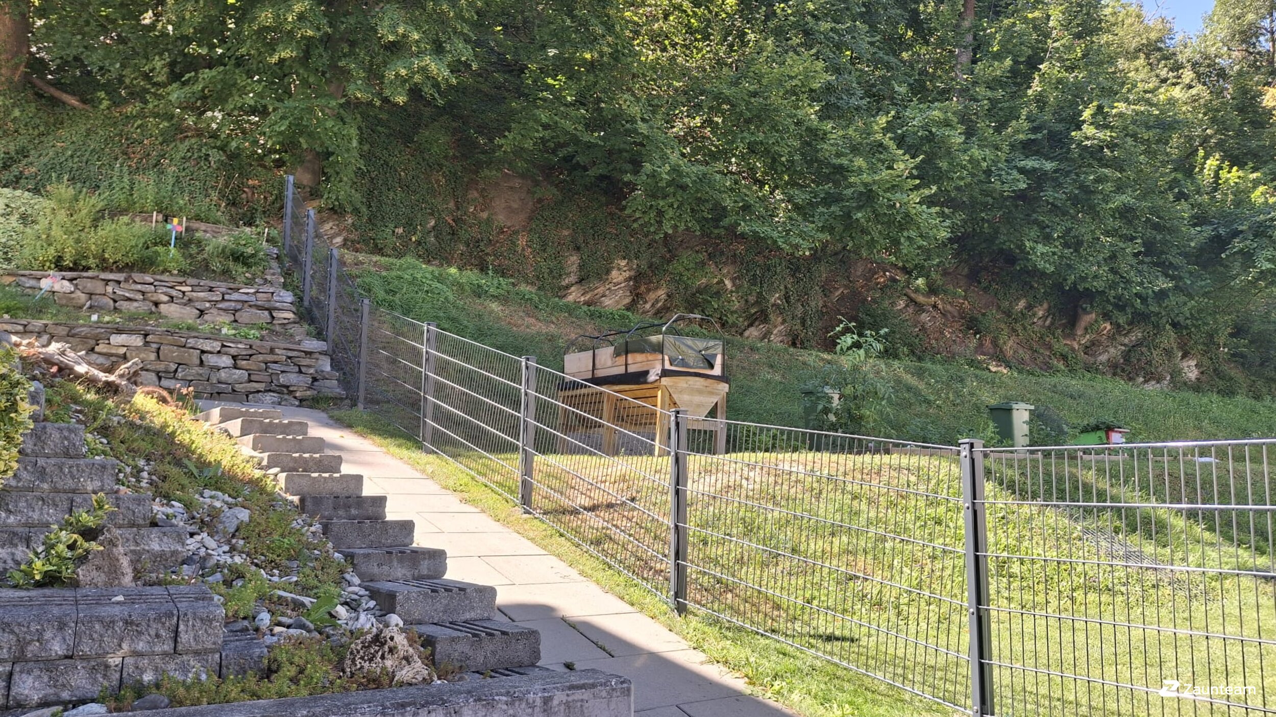 Clôture en panneau double fil de 2026 à 3946 Turtmann Suisse de Zaunteam Wallis / Swissclôture Valais.