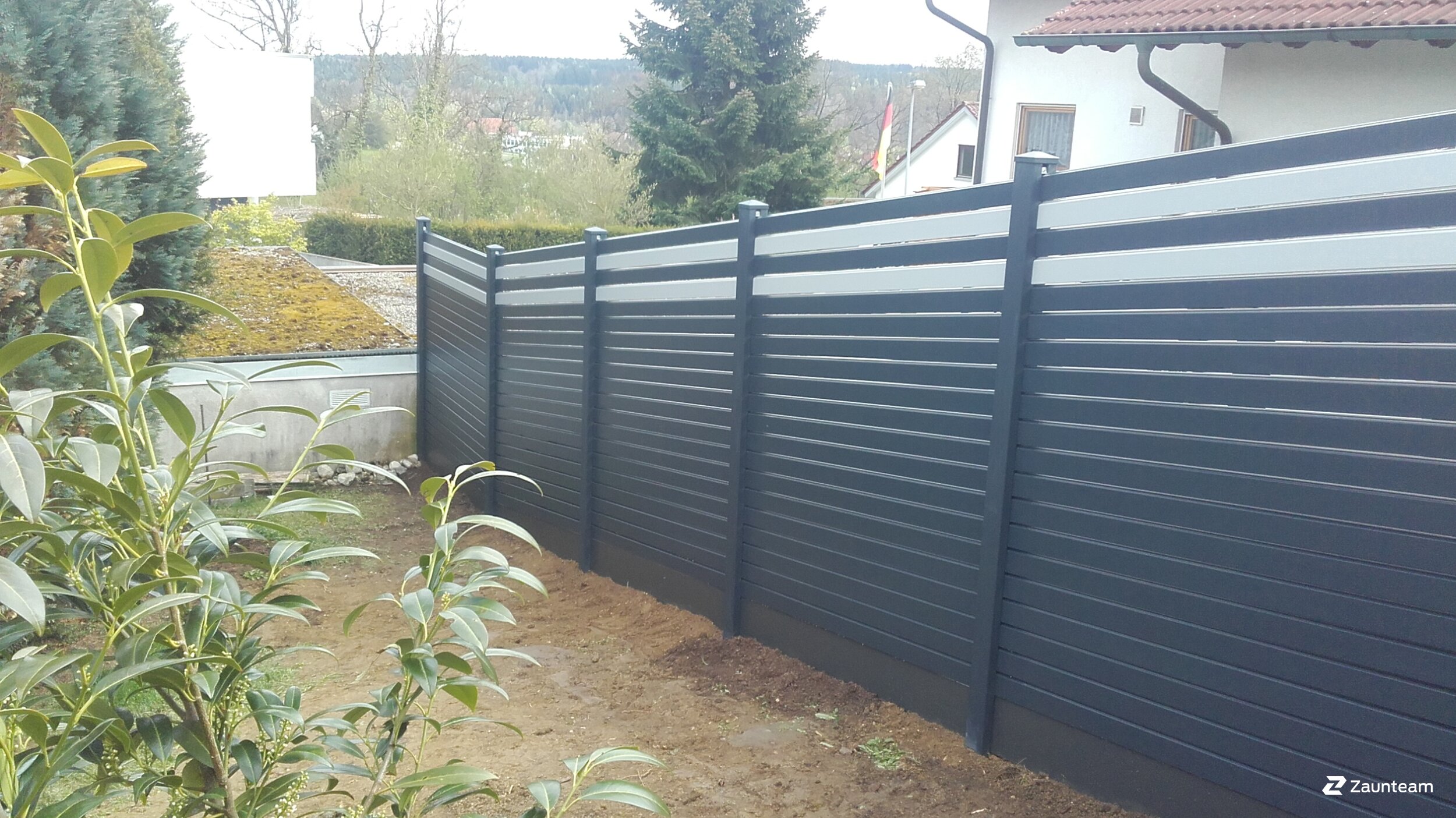 Protection brise-vue en aluminium de 2017 à 88605 Sauldorf-Krumbach Allemagne de Zaunteam Obere Donau-Bodensee.