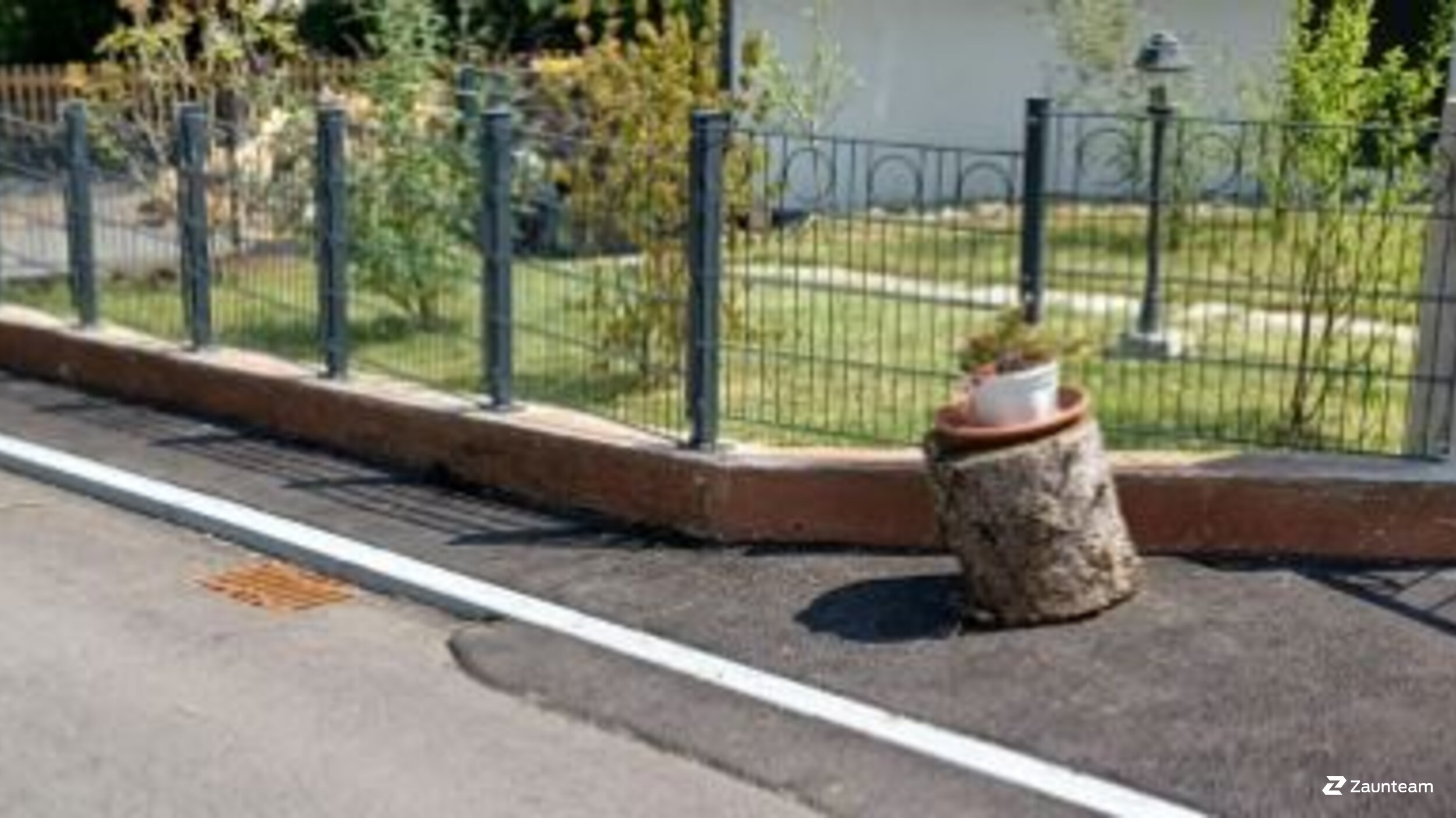 Deko-Doppelstabmattenzaun aus dem 2021 in 88348 Bad Saulgau Deutschland von Zaunteam Obere Donau-Bodensee.