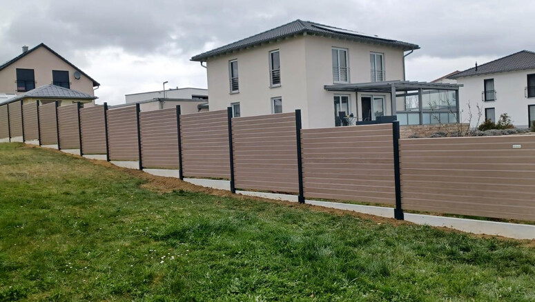 Aluminium Sichtschutz aus dem 2023 in 88605 Meßkirch Deutschland von Zaunteam Obere Donau-Bodensee.
