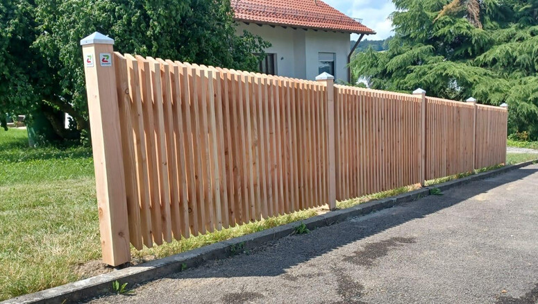 Lärchenzaun aus dem 2024 in 78333 Stockach Deutschland von Zaunteam Obere Donau-Bodensee.