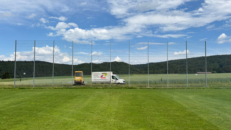 Ballfangzaun aus dem 2026 in 78532 Tuttlingen-Nendingen Deutschland von Zaunteam Obere Donau-Bodensee.