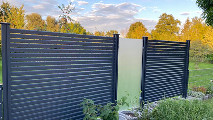 Protection brise-vue en aluminium de 2022 à 89155 Erbach  Allemagne de Zaunteam Ulm.