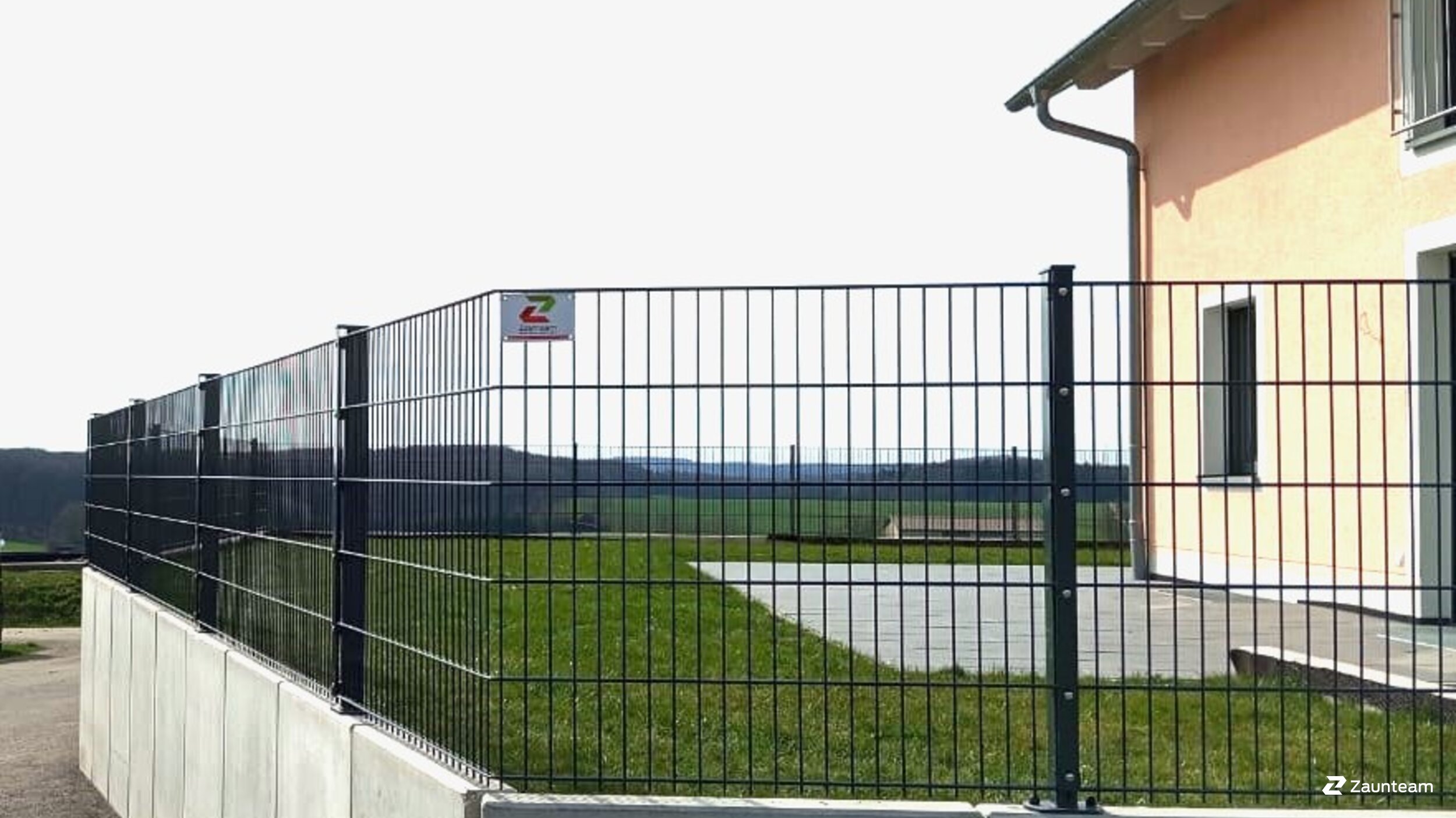 Doppelstabmattenzaun aus dem 2024 in 89173 Ettlenschieß Deutschland von Zaunteam Ulm.