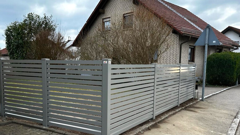 Aluminium Sichtschutz aus dem 2023 in 89160 Scharenstetten Deutschland von Zaunteam Ulm.