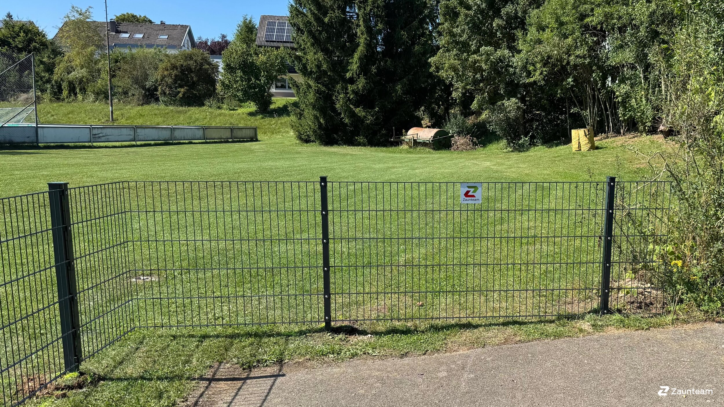 Clôture en panneau double fil de 2025 à 73340 Amstetten Allemagne de Zaunteam Ulm.