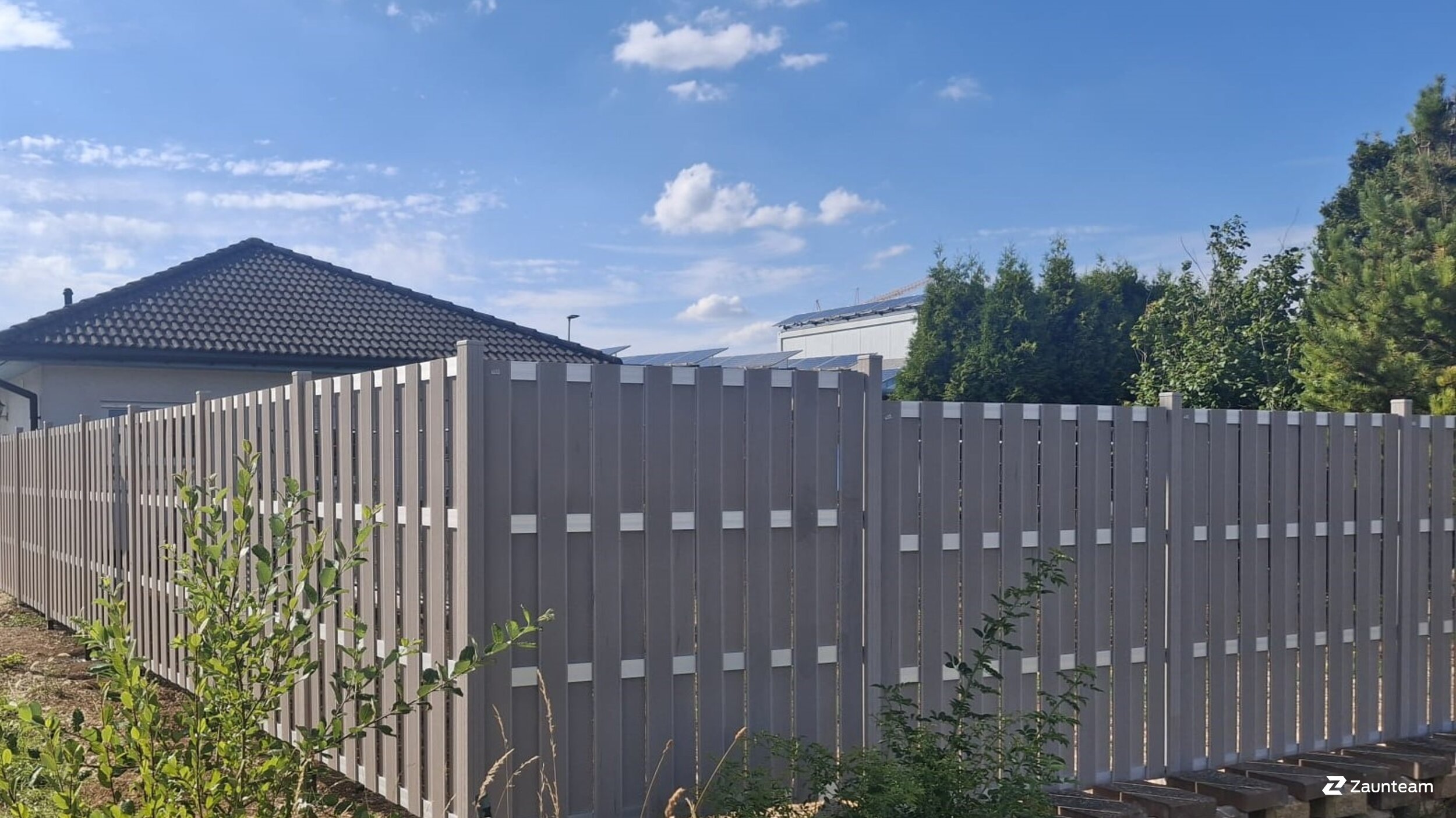 Pare-vue en WPC de 2025 à 89191 Nellingen  Allemagne de Zaunteam Ulm.