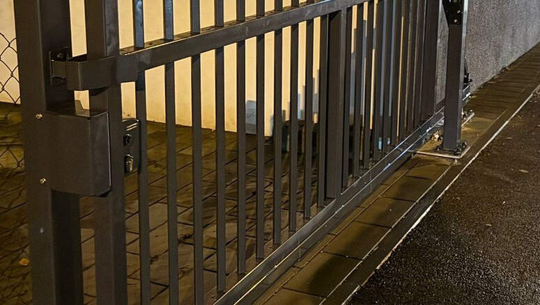 Portails automatiques de 2025 à 73312 Geislingen  Allemagne de Zaunteam Ulm.