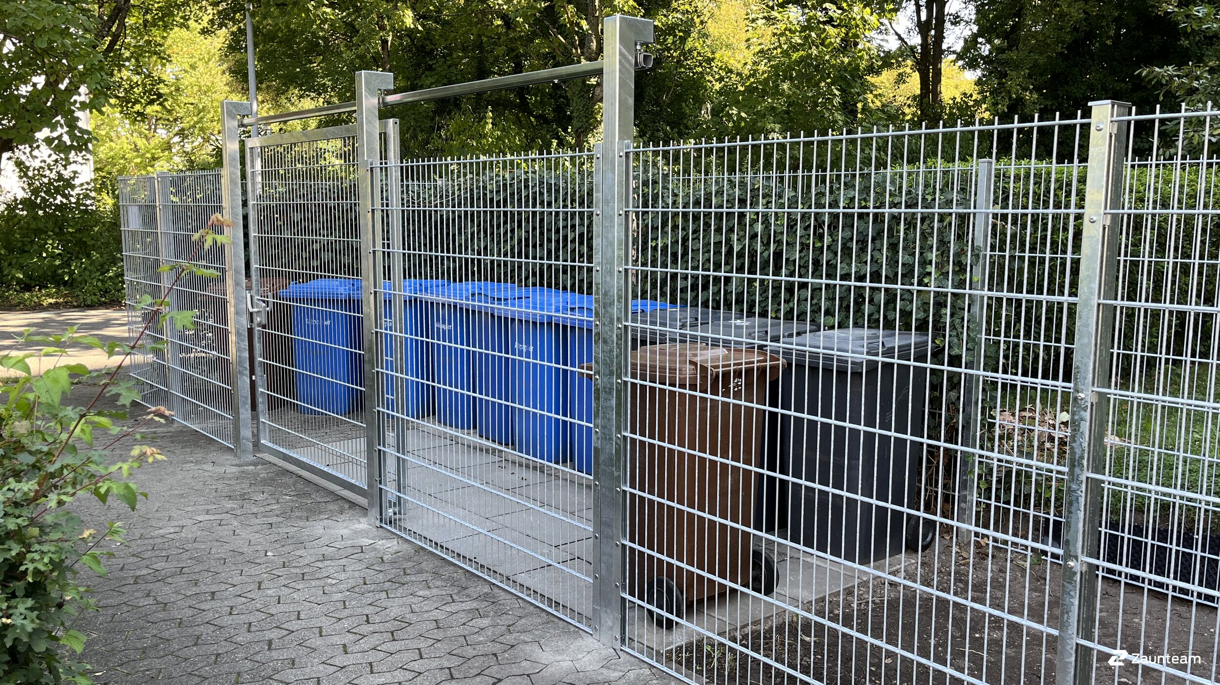 Doppelstabmattenzaun aus dem 2023 in 78315 Radolfzell Deutschland von Zaunteam Konstanz-Hegau.