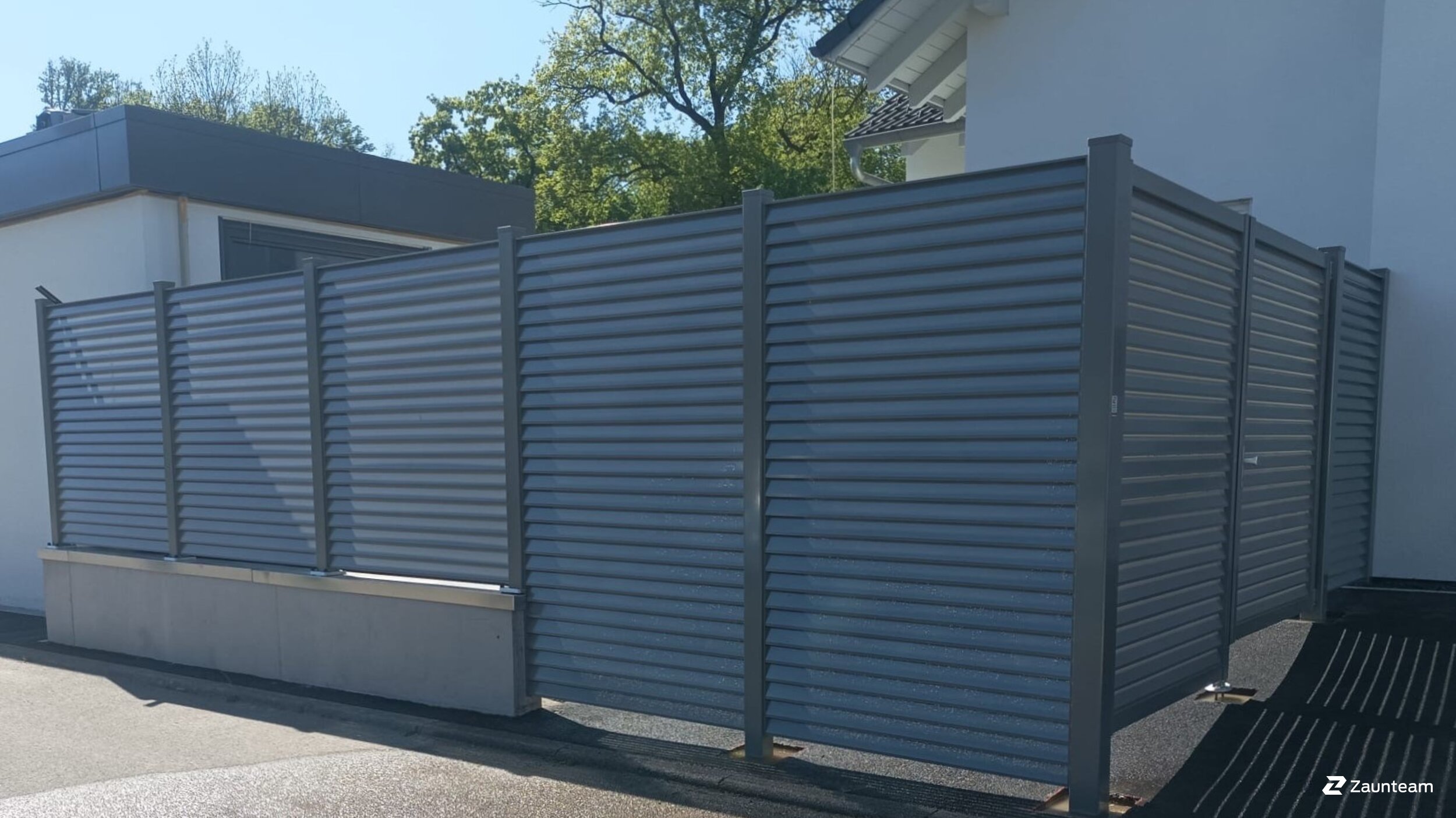 Protection brise-vue en aluminium de 2025 à 79787 Lauchringen Allemagne de Zaunteam Granacher.