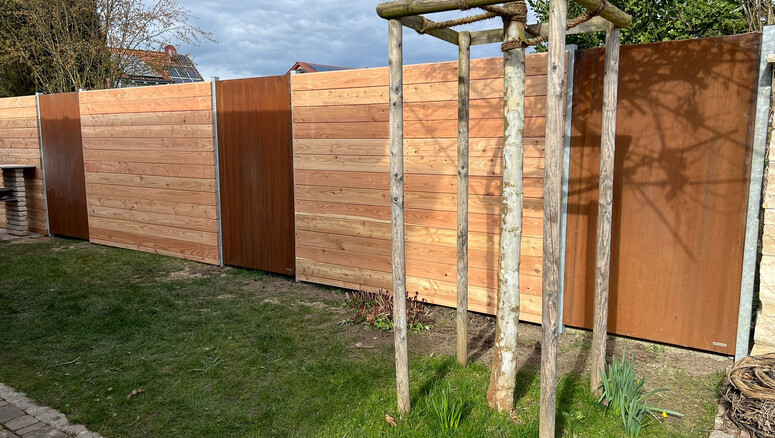 Holz Sichtschutz aus dem 2026 in 79790 Küssaberg Deutschland von Zaunteam Granacher.