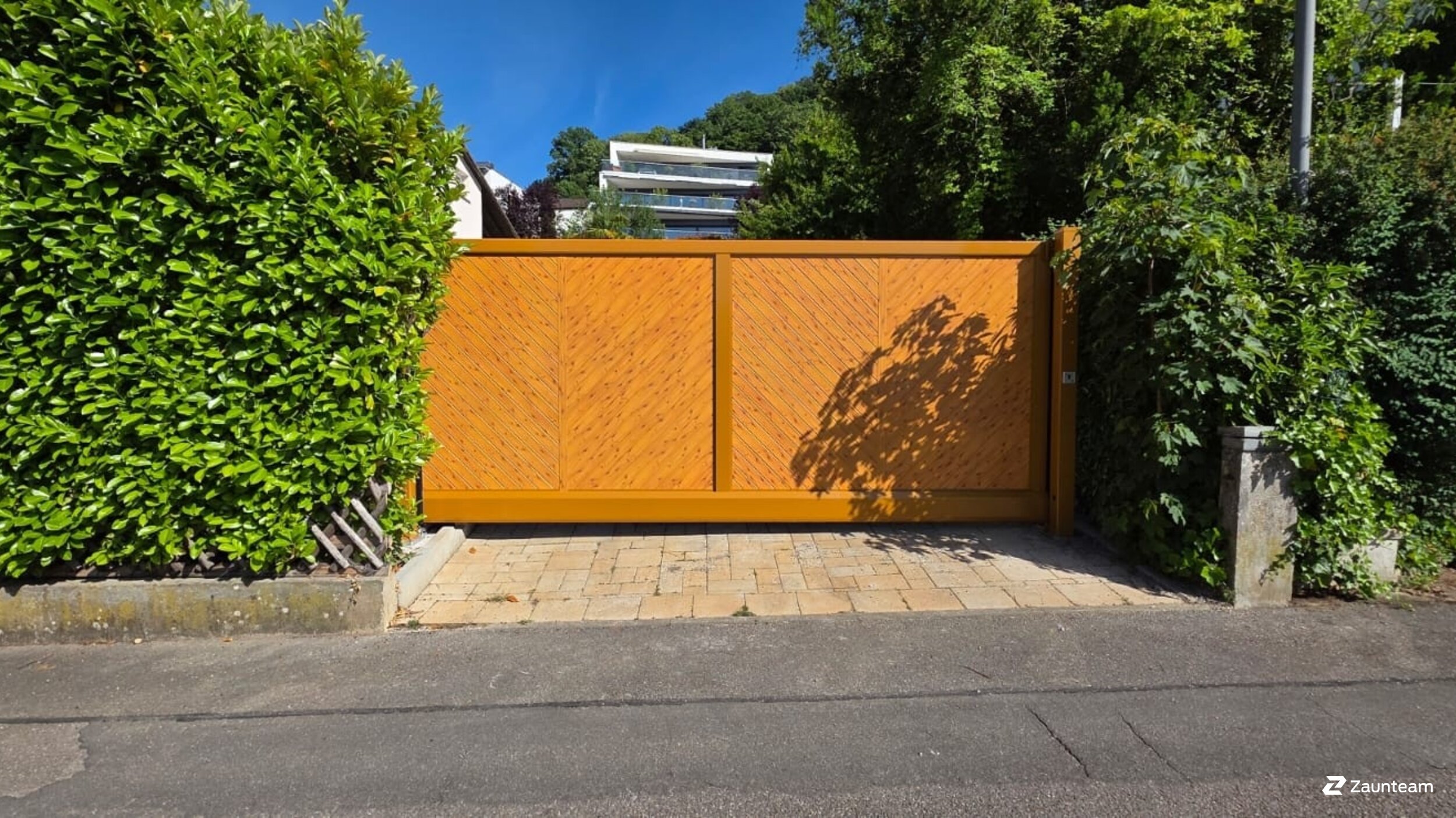 Automatische Tore aus dem 2026 in 79539 Lörrach Deutschland von Zaunteam Granacher.